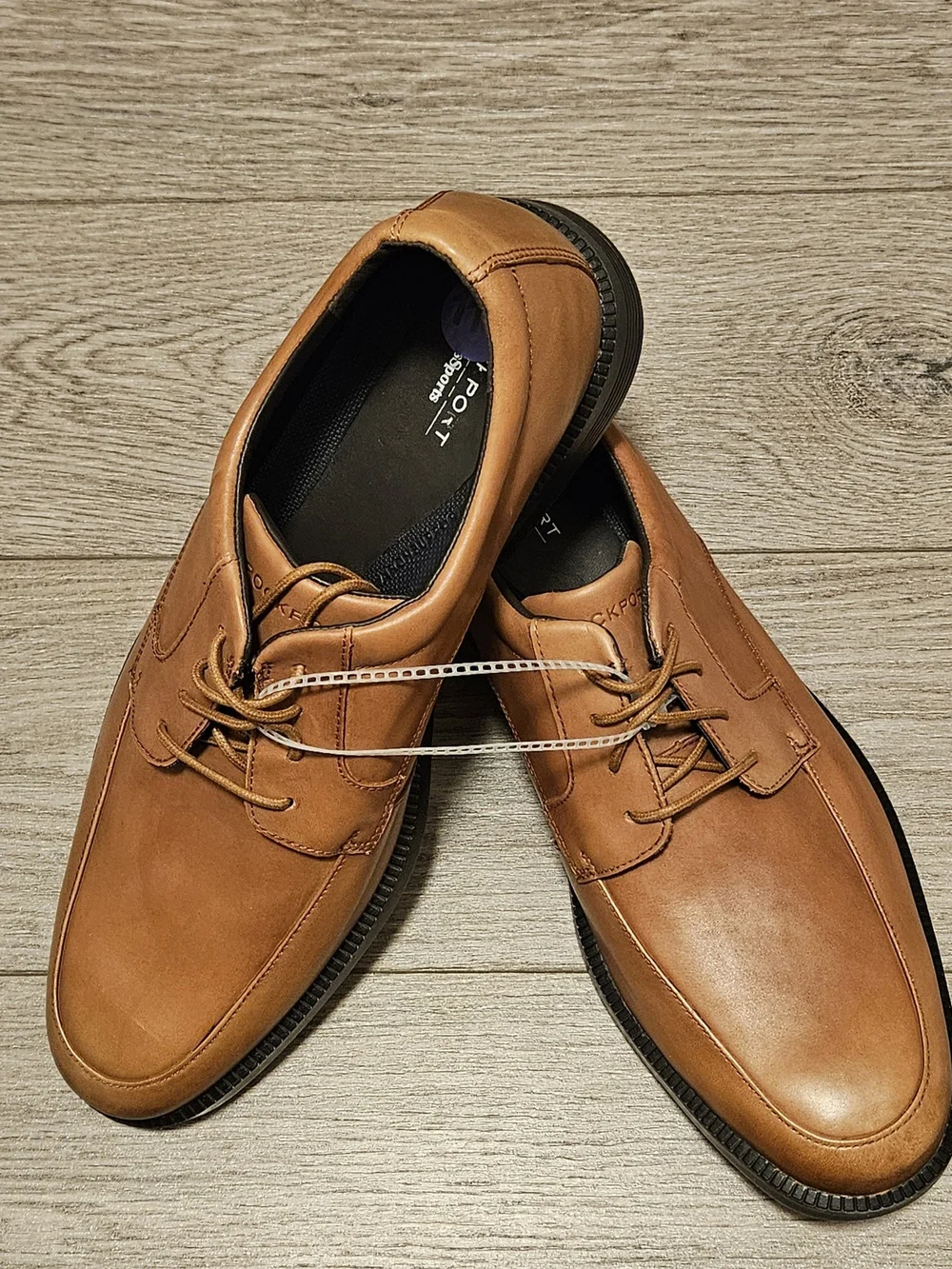Rockport smooth tan
